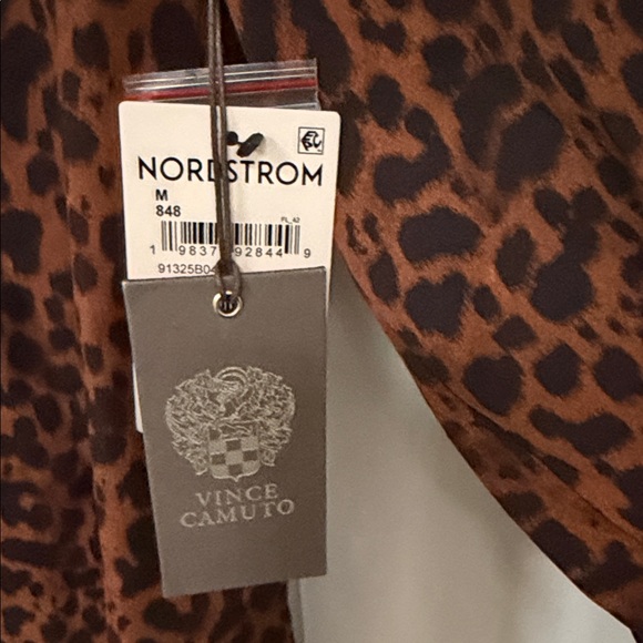 Vince Camuto Brown and Black Leopard V-Neck Blouse - Picture 7 of 9